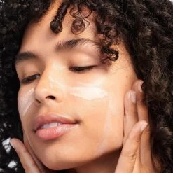 Clinique Moisture Surge Broad Spectrum SPF 28 Sheer Hydrator Moisturizer -Clinique Shop 2604859cm alt03